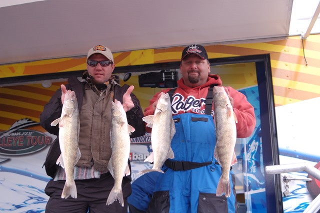 0E2BE93A-FC93-4A26-8035-587AE1EED071