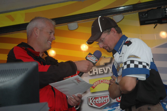 0E739FEE-E553-4BF4-8564-6AA8BC377445