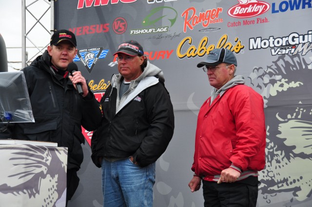 0EC673C2-93B8-404D-A47C-943B8EBCE1E0