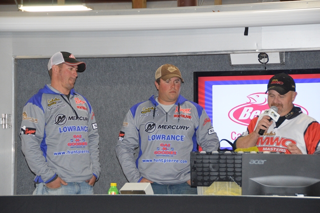 0EFFD821-21DD-4BB8-95B2-CA6268AA701C