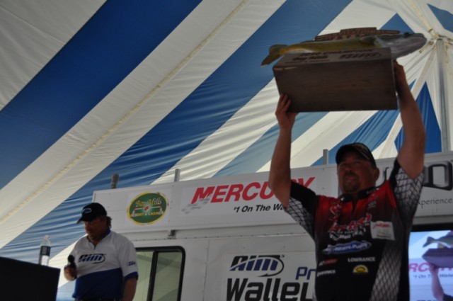 102580F5-B231-4E7B-A309-91006DD1C03D