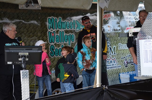 104A3440-0079-4AD1-A1D1-1F931BD3BEFD