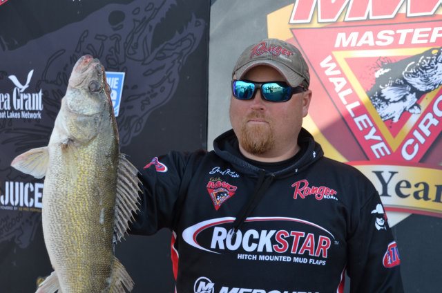 1067043F-2862-43A1-B6A4-3389EC108370