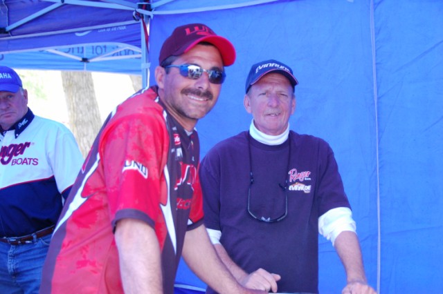 106B3DF4-F33B-406F-98C6-3FB48A2D2E2C