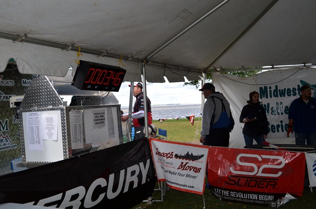 1097EE91-B499-42E3-B240-84C49A9C59BA