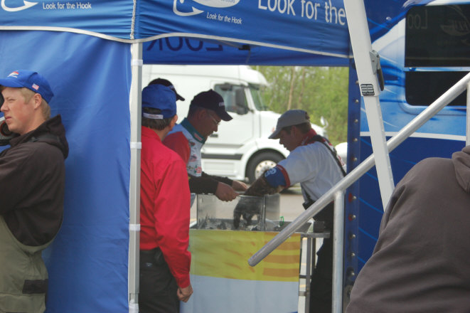 10E28804-FBE0-4680-B87D-FBBA86028373