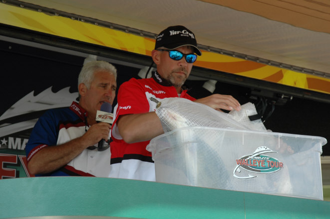 112C9236-119A-46C9-8ABA-9D4AE7B53563