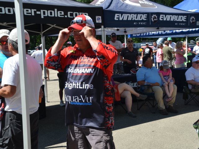 113B4BB4-7AF9-4BA2-A1CF-70A8F9CB210A