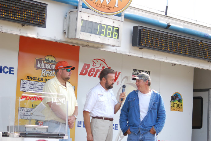 114C3233-4D4F-495B-9172-6EA0490D1155