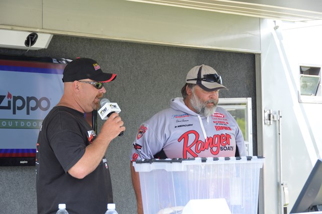 11563514-FD96-4894-9211-34942E3B201B