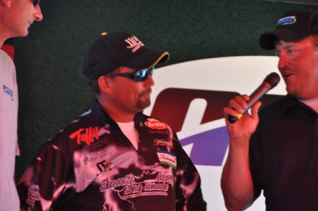 118D7E86-BCDC-4FC9-A8D9-A5F315353F3A