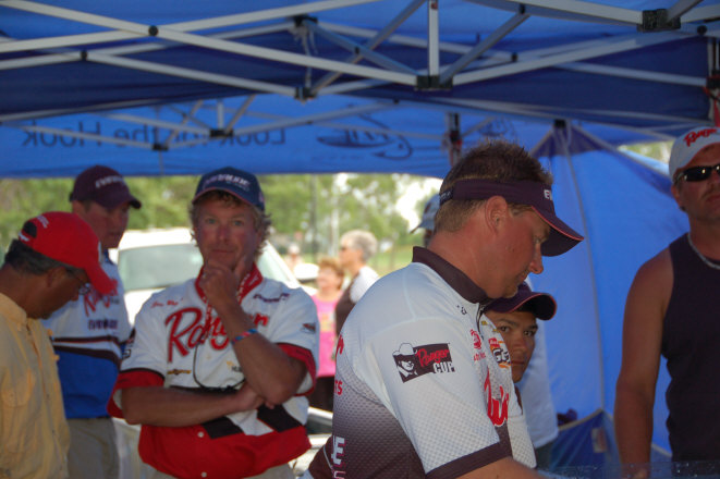 11E350DB-39B4-41D6-B609-A90E79382436