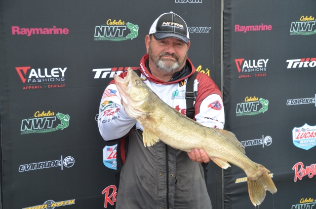 11E683B1-1058-4EAB-A3A3-8AE43BA03B2C