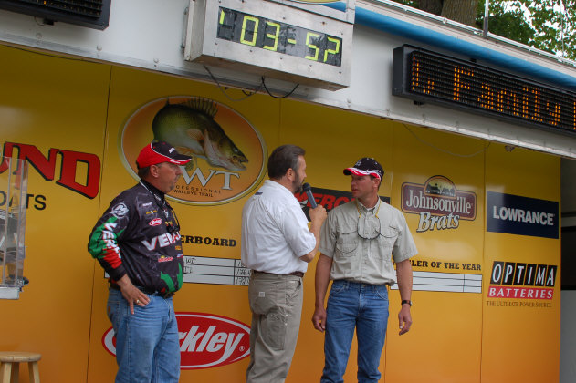 120D93E1-09C3-42EF-B9FF-649C9B30D159