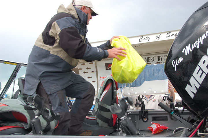 12216C22-49FC-4952-9608-5A3BA5388974