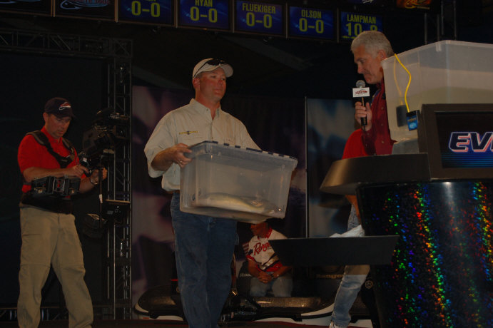 1247A36C-CD3F-424C-9F96-0D8CA84E5E20