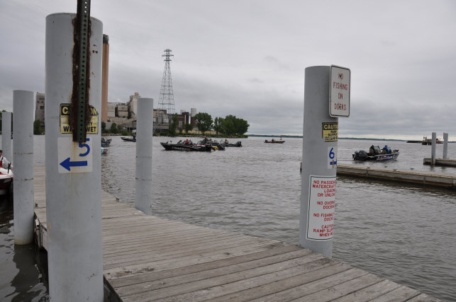 12504763-6AE8-4DA9-971D-BE11FFB09C61