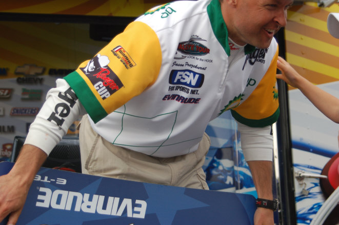 12519C5D-02CD-4D8B-A97B-30D6EE28458D