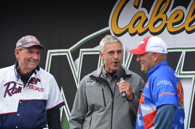 126A93C7-1B98-4CE3-8B68-7D93A22B66A0