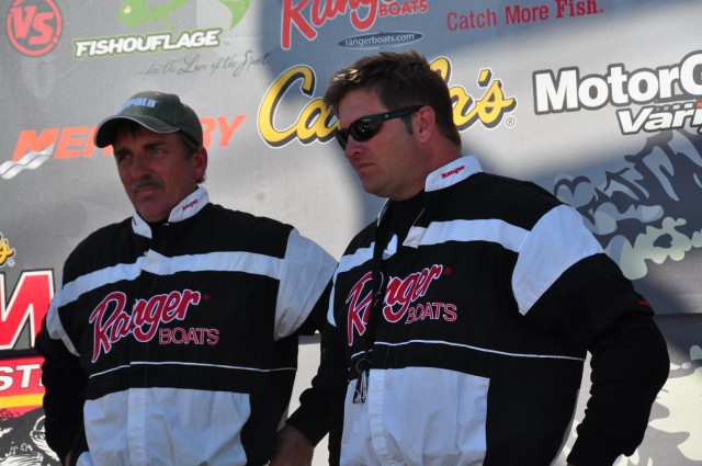 12833143-6D04-41B9-90D9-A95CD3DF91F7