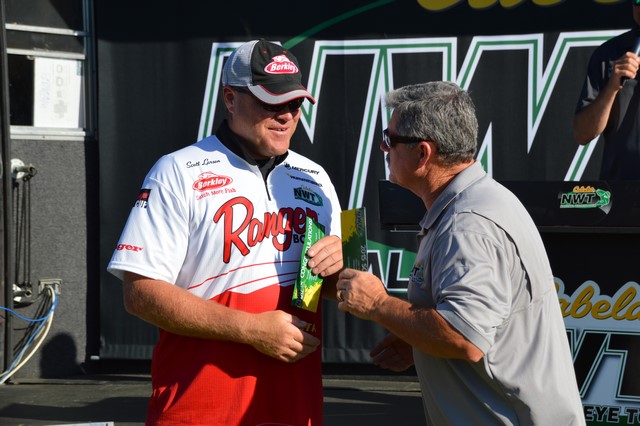 12A06BA7-BCA7-4707-94F4-FD4C8B73A763