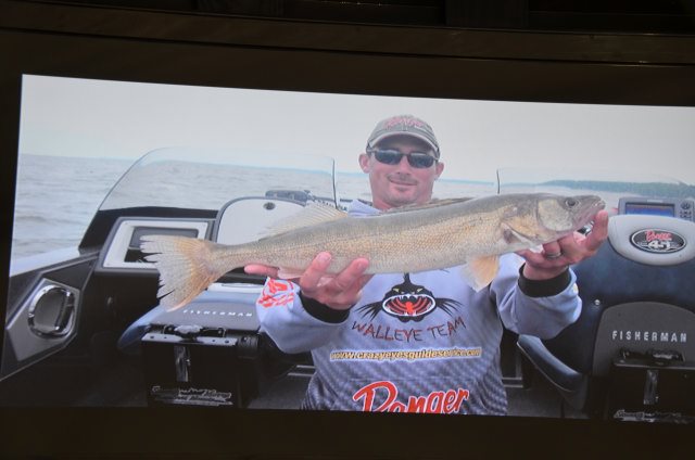 12F52D76-76EE-4C8C-A206-D17B6221F579