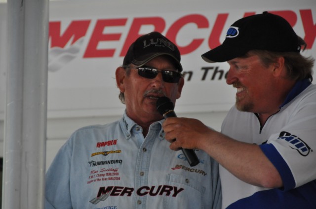 136B3F13-C06E-4B7D-971C-88D4A20E50C5