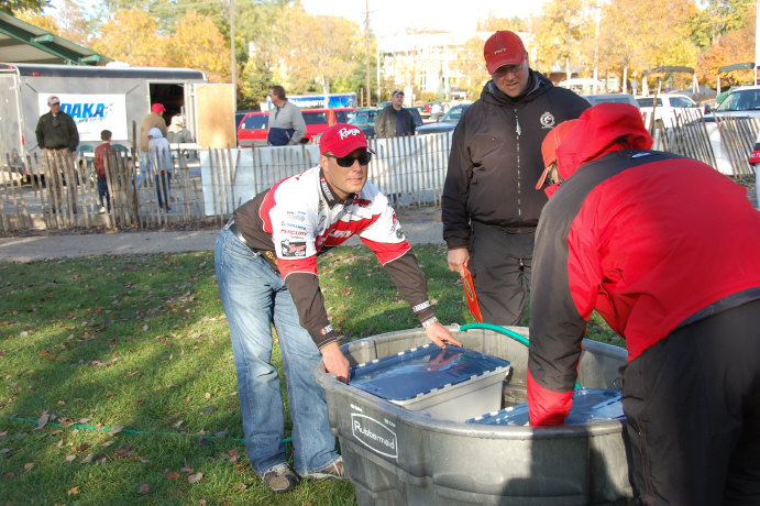 13982D82-12A2-479E-A60F-DB486526D48A