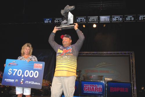 13B4EEE9-A1CA-4EF2-B782-F16E0182C330