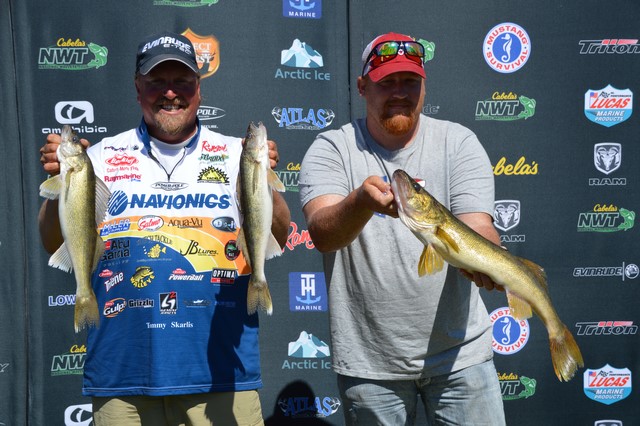 13CC9428-758C-4D3B-AFD6-3DAAB7239402