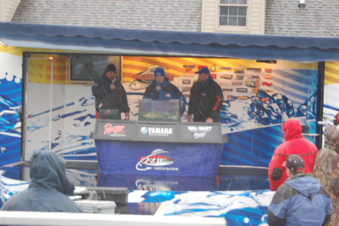 13E9D623-4BD8-4CCC-8E6C-6314B90EDD56