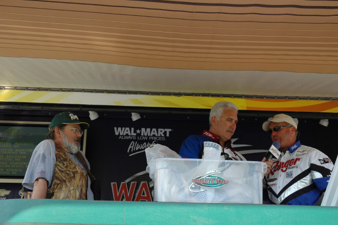 13F57E00-BA46-4314-8516-37B042F6E7A0