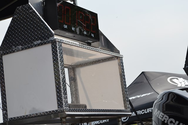 143EF504-3A31-4C33-9891-6FCF0DBF813C