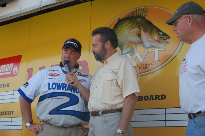 143F7728-9668-4E7B-B8F9-BB9BBCA33A26