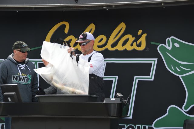 144721BF-193D-480D-87D7-D33488F6AD85