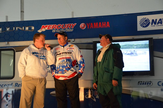 146A8A04-B2E3-481E-8E96-CA098A024E6D