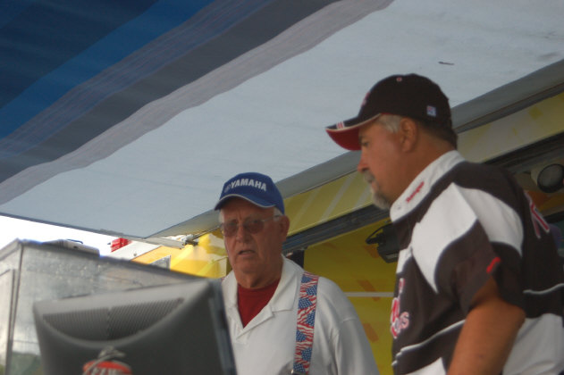 1475C2BE-5199-4B6E-9026-FBBD4DD345BC