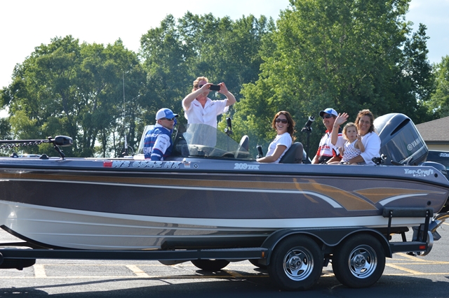 148E963E-50C6-45D1-9A56-A1C83F1FAA51