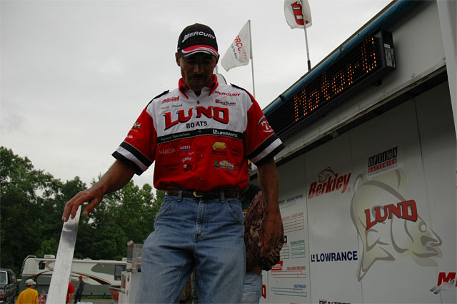 149987BF-80C5-4D42-8B6C-019C8752913E