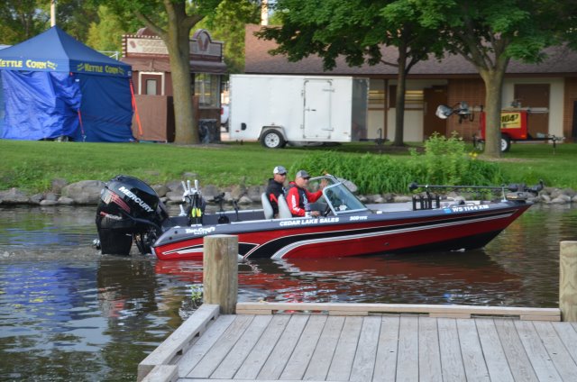 14A8B939-2F37-4EED-AA13-AAFF76710DE2