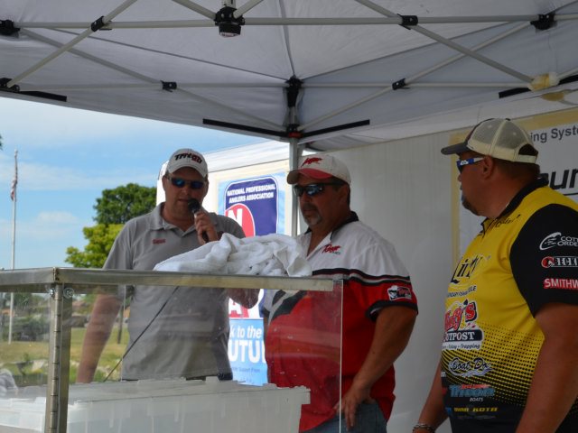 14AFB2EE-1B74-4589-84C5-4827E135986E