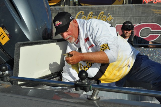 15214E32-AB7C-48AA-8DA0-1DC8FFC04508