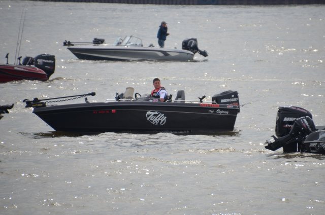 1523B32D-30EE-41A3-8EDF-735F1FA1B839