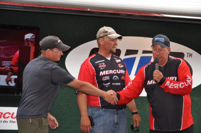 1539CB1E-76E4-415E-8DCB-4B9AD2CAFB19