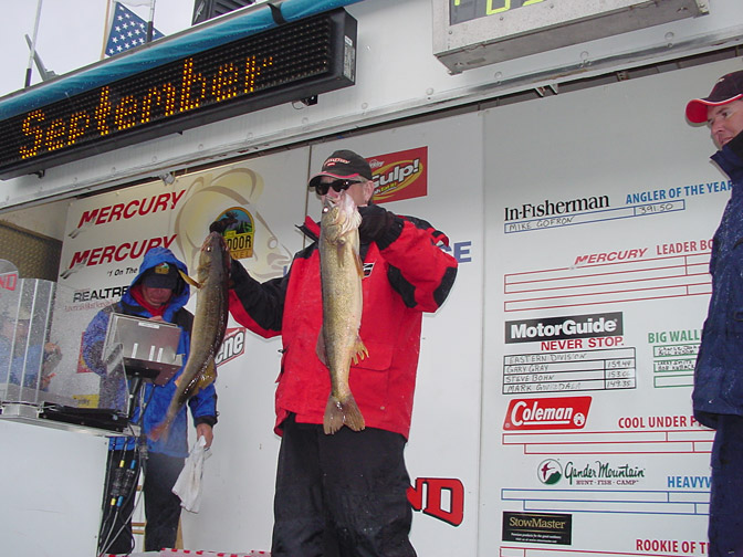 15404937-A86A-47D4-9F0A-9A094F7ADAAA