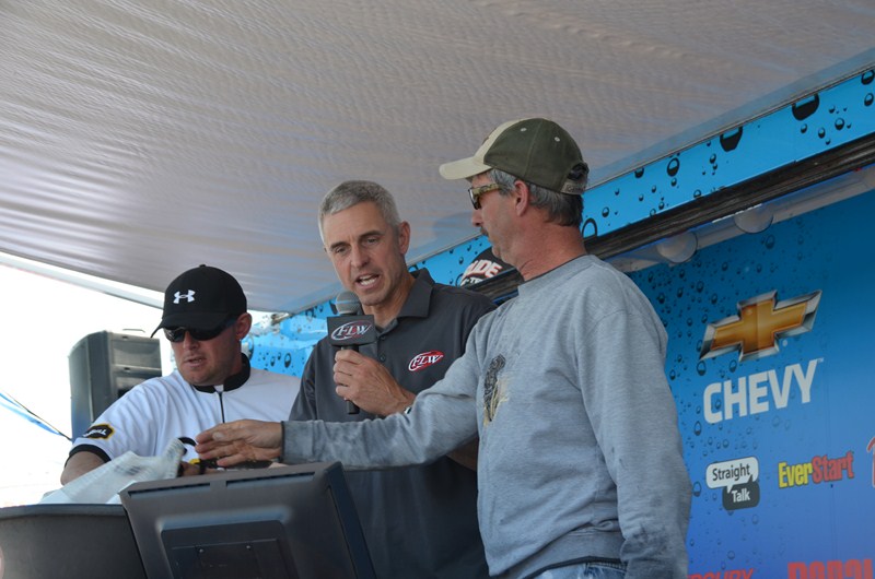 155DAD33-54ED-4005-856B-27CD4424B9D2