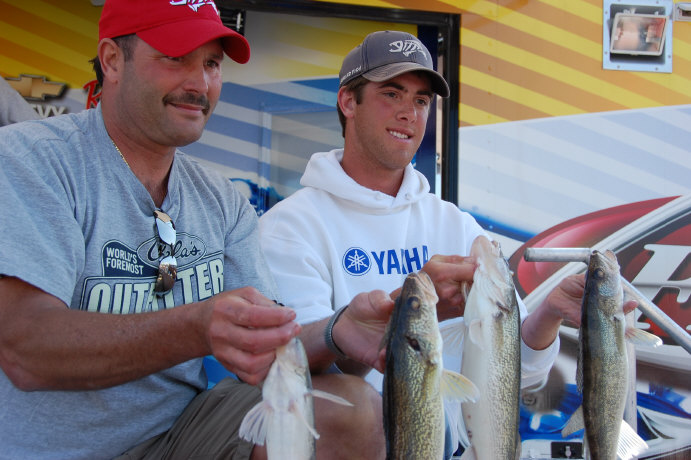 15612FEF-0B52-4733-AE6B-E124CC81DFE1