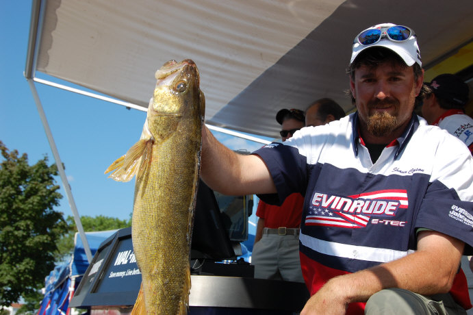 157C8656-EF7F-4DE1-995E-43123BAF8104