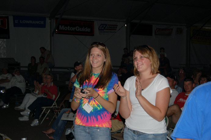 1584FF44-5703-40F1-8214-3570AE3CAECB