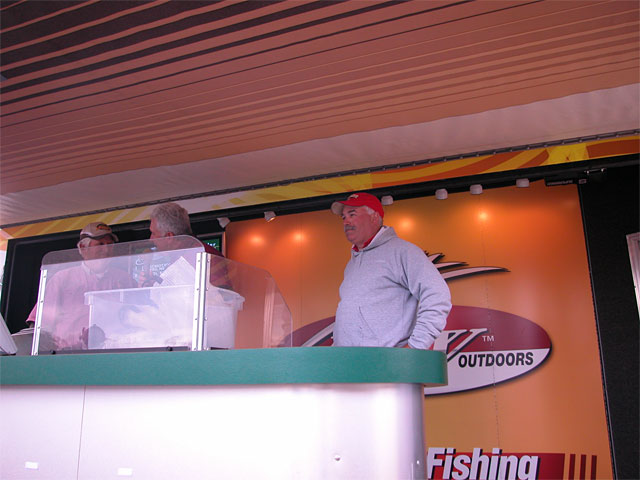 15ABCFF9-4150-4F28-BF02-072F1BBEB273